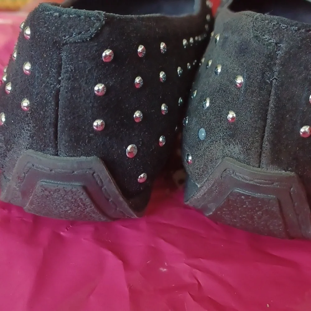 Helle Comfort some studs